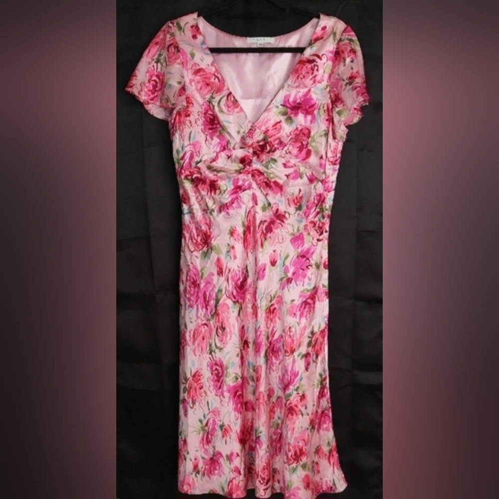 Laundry Shelli Segal, Size 10, Midi, Silk, Pink Floral, Ruching, Flutter Sleeves